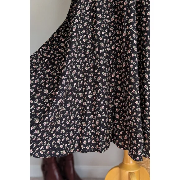 Vintage Black Floral Cinch Waist Flowy Maxi Length Dress - Picture 3 of 16